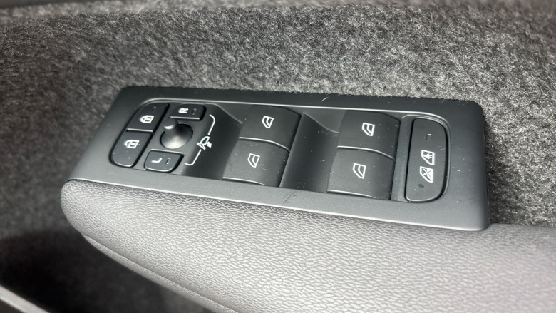 Volvo C40 175kW Recharge Plus 69kWh 5dr Auto Electric Estate